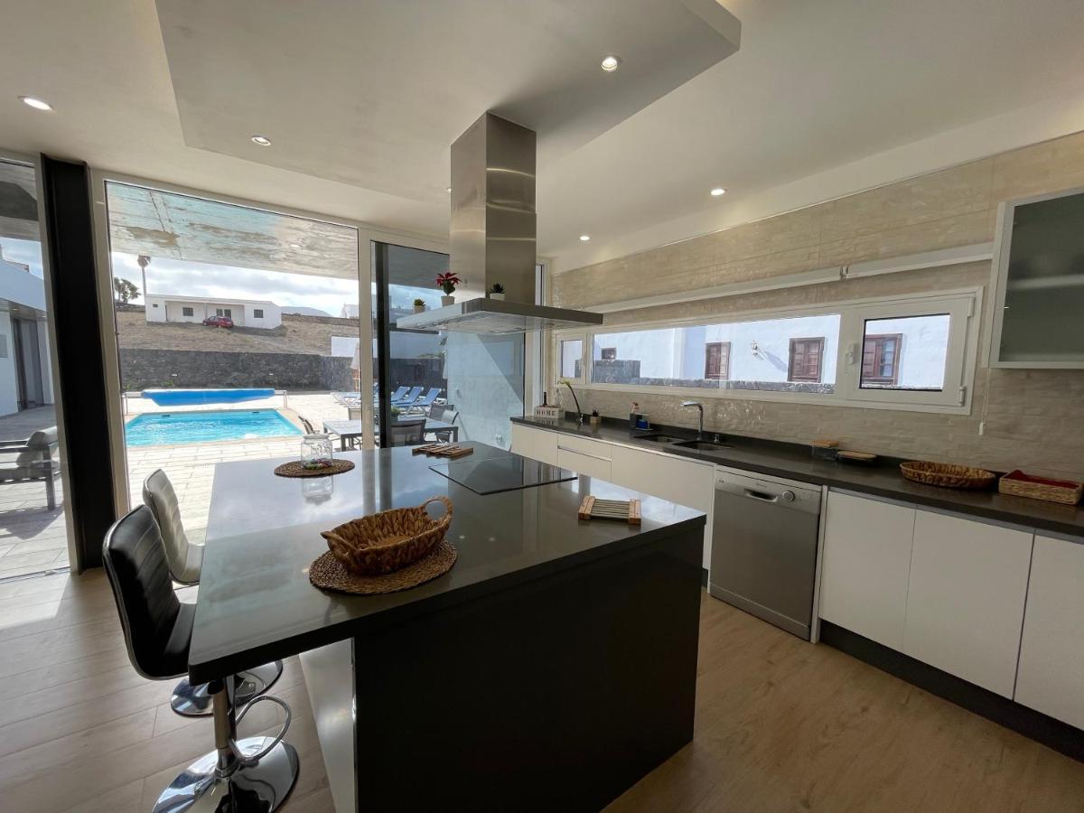Eslanzarote Eco Villa Tony, Heated Pool, Jacuzzi, Sat Tv, Super Wifi La Costa Ngoại thất bức ảnh